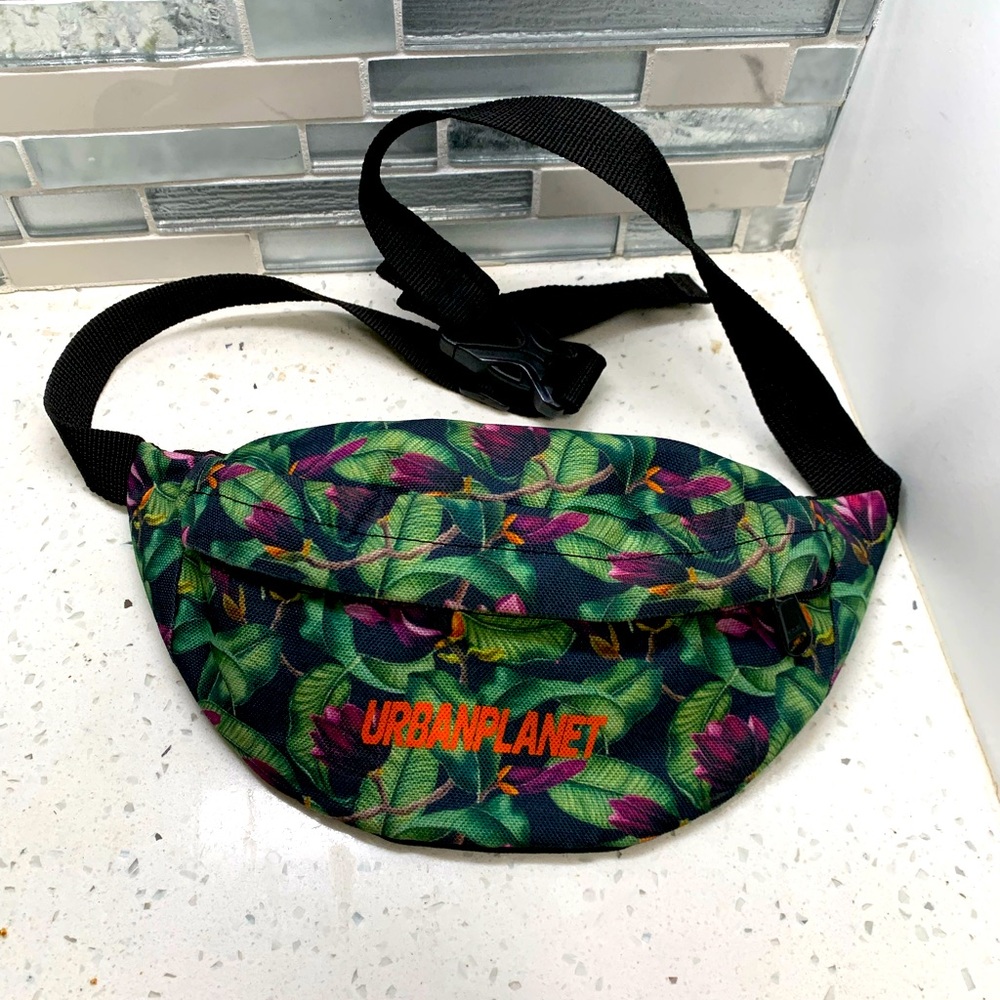 URBANPLANET Fanny Pack Hip Belt Bag Adult One Size